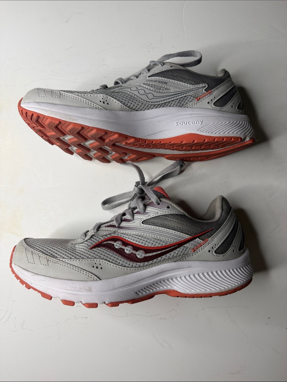 Saucony Cohesion 15 Women's Running Shoes – Fog/Coral Grey – Size 8.5